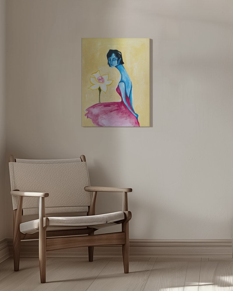 Surreales Gemälde einer blauen Frau im pinken Kleid neben einer Narzisse mit Gesicht