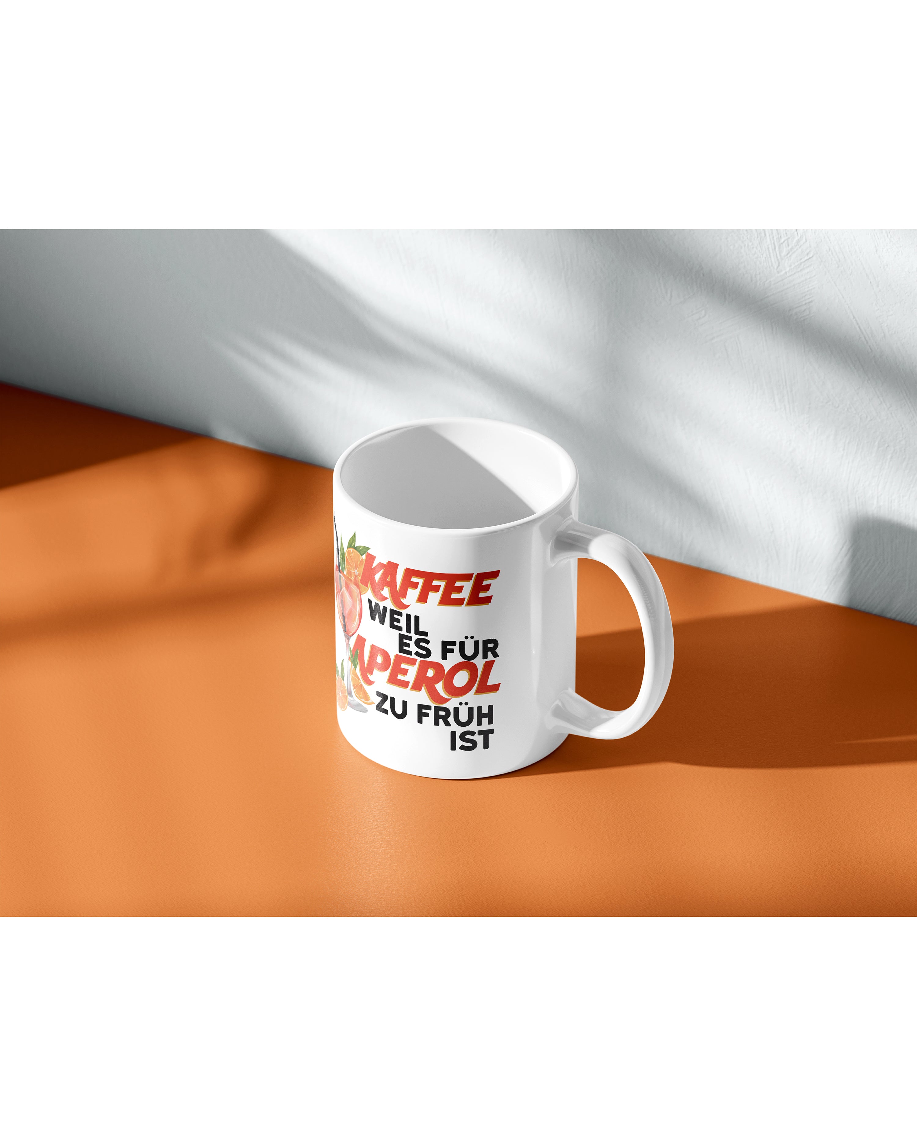 Kaffee weil es für Aperol noch zu früh ist Tasse