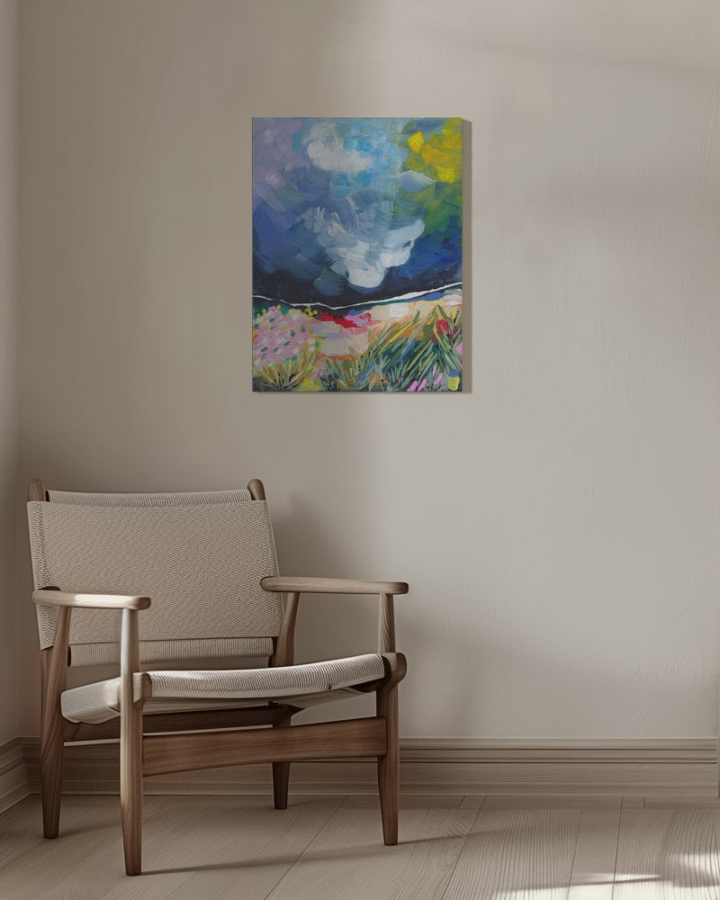 Expressives Gemälde einer bunten Blumenwiese unter blau-weißem Wolkenhimmel