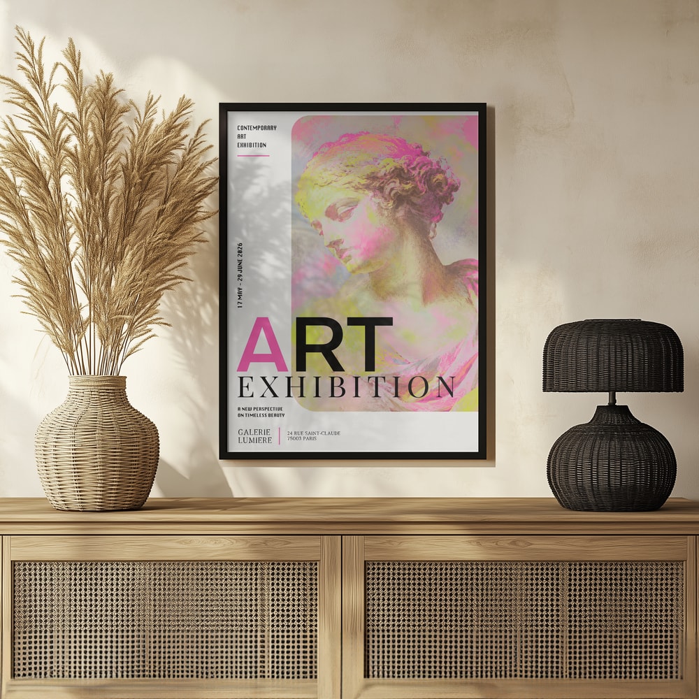 Ausstellungsplakat mit antiker Büste in Pink und Gelb und Schriftzug Art Exhibition
