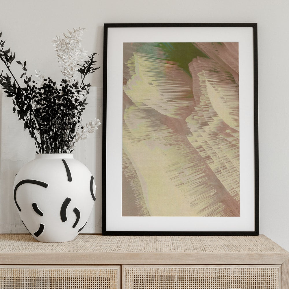 Abstrakte diagonale Wellen in Creme, Rosé und Grün
