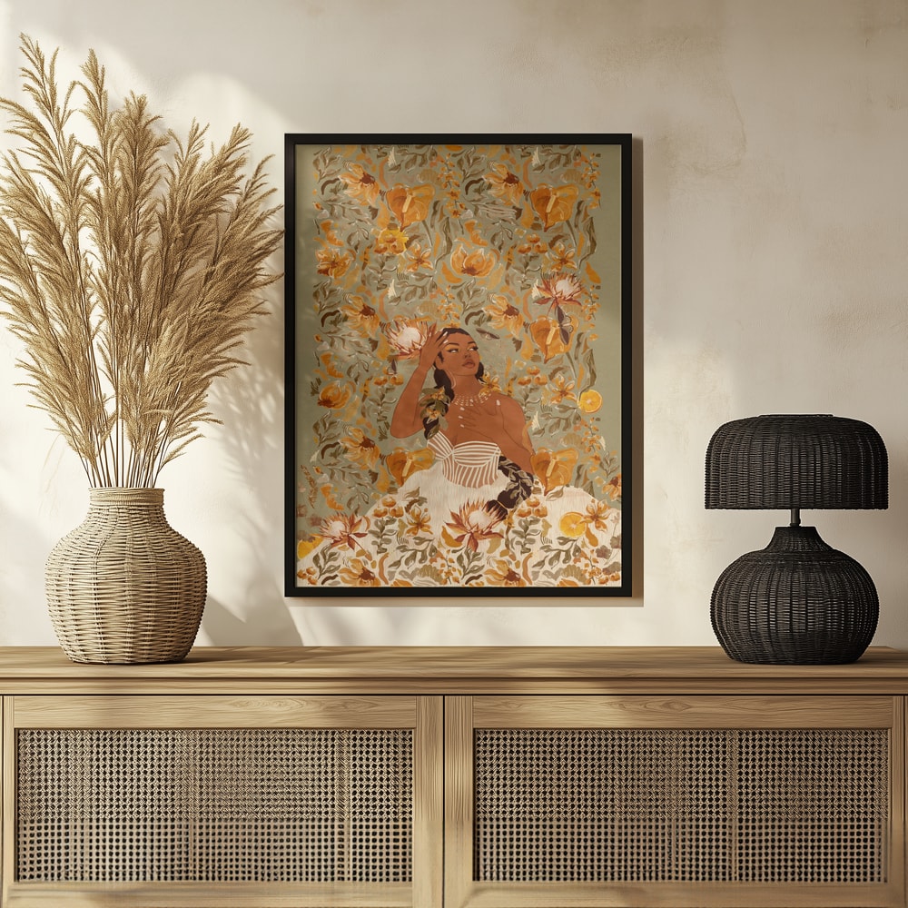 Illustration einer Frau mit geflochtenem Haar zwischen orangen Blüten auf grünem Hintergrund