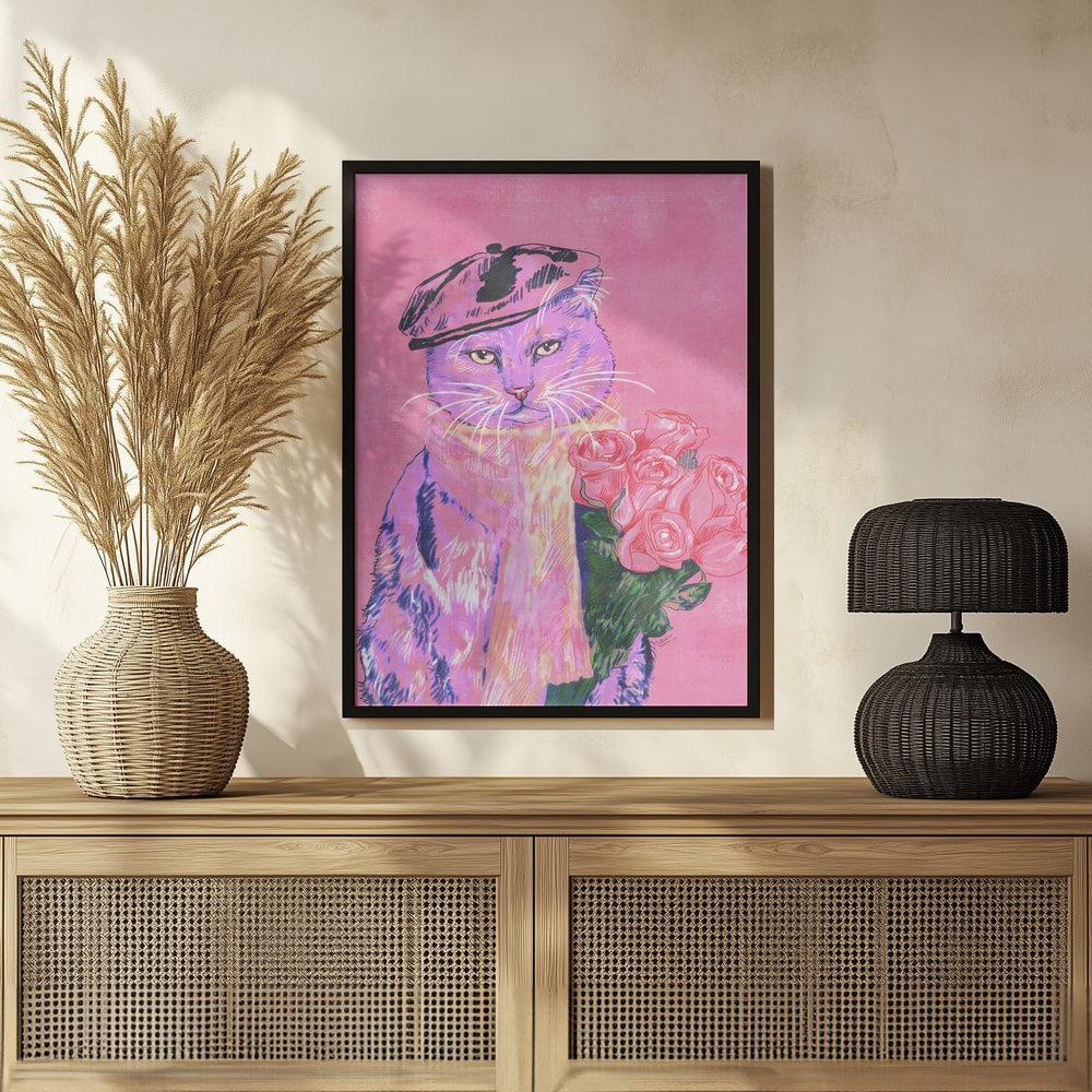 Illustration einer lila Katze mit Baskenmütze und Schal, die rosa Rosen hält, auf pinkem Hintergrund